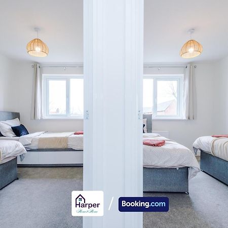 Prime Location 3 Storey By Harperletting Short Lets & Serviced Accommodation Chester With Driveway Long Or Short Stays Hough Green Екстериор снимка